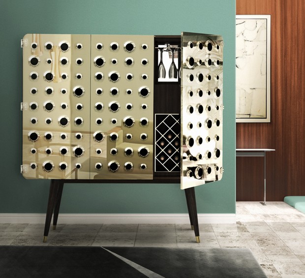 Improve Your Luxury Experience With These Bar Cabinets